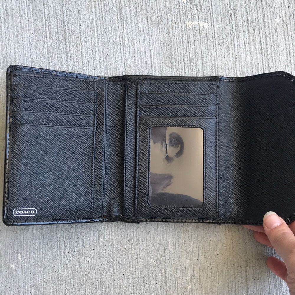Coach Wallet - Picture 4 of 6